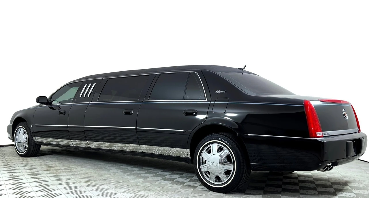 2007 Cadillac DTS - Image 4 of 11