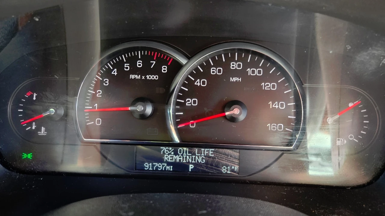 2007 Cadillac SRX - Image 14 of 15