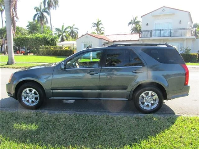 2007 Cadillac SRX - Image 8 of 12