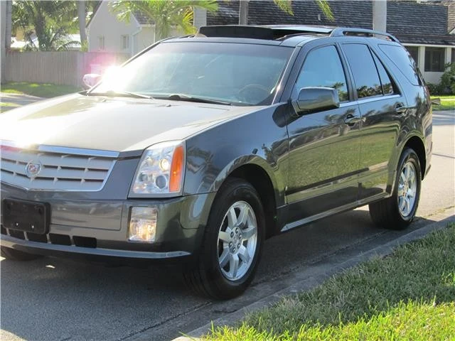 2007 Cadillac SRX - Image 6 of 12