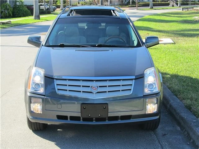 2007 Cadillac SRX - Image 4 of 12