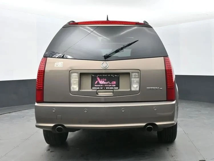 2007 Cadillac SRX - Image 8 of 12