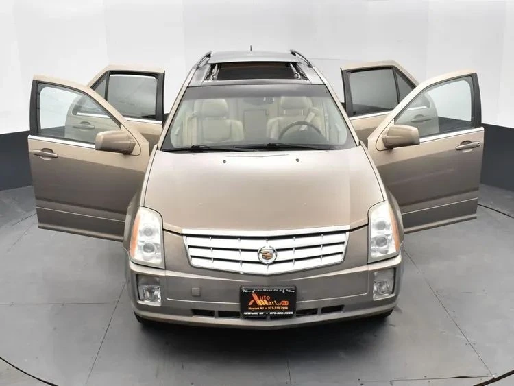 2007 Cadillac SRX - Image 10 of 12