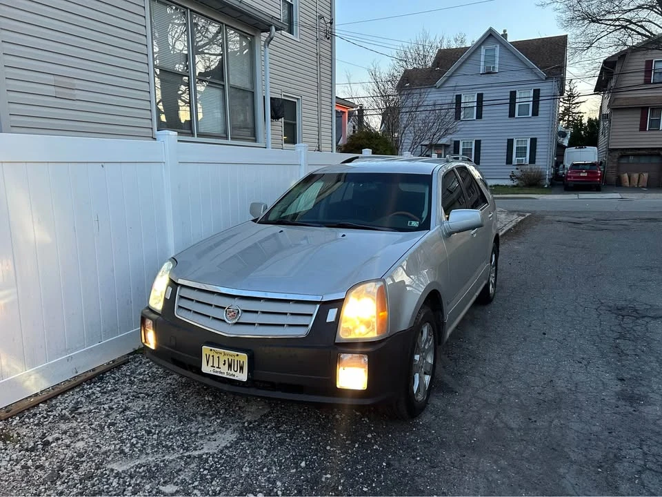 2007 Cadillac SRX - Image 2 of 7