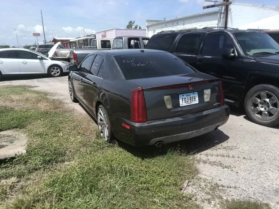 2007 Cadillac STS - Image 2 of 4
