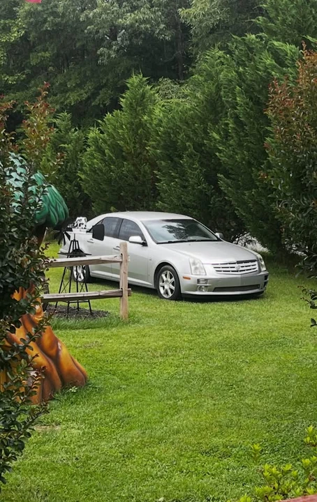 2007 Cadillac STS - Image 2 of 10