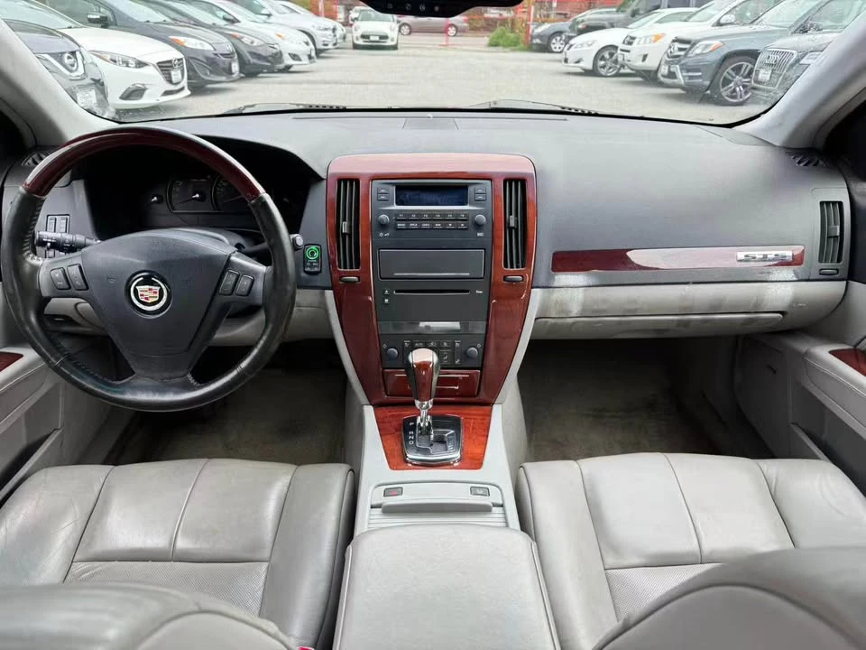 2007 Cadillac STS - Image 8 of 13