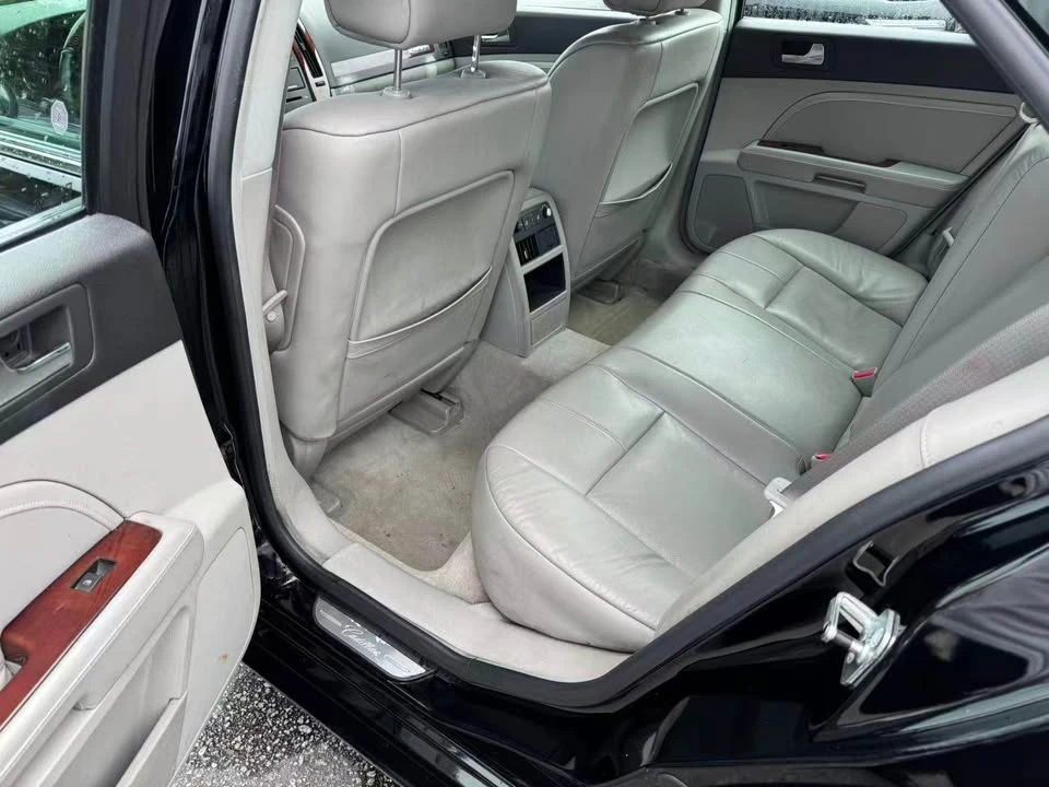 2007 Cadillac STS - Image 9 of 13