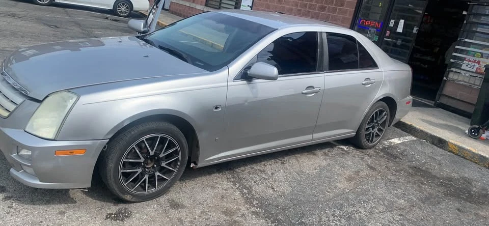 2007 Cadillac STS-V - Image 2 of 2