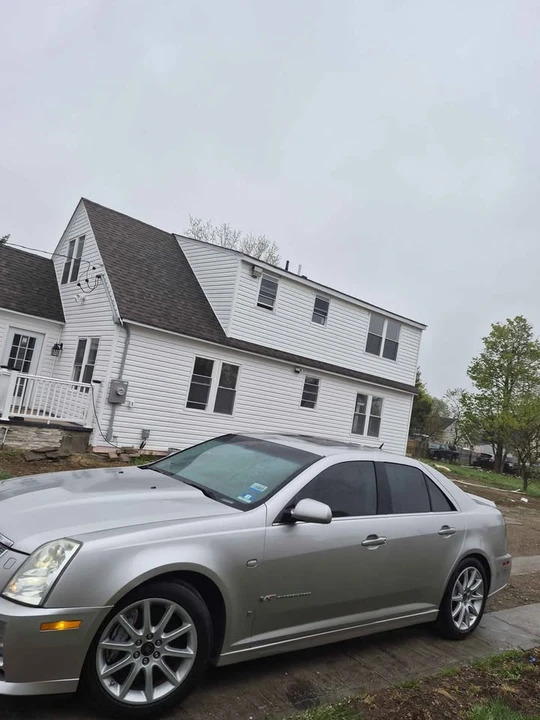 2007 Cadillac STS-V - Image 3 of 10