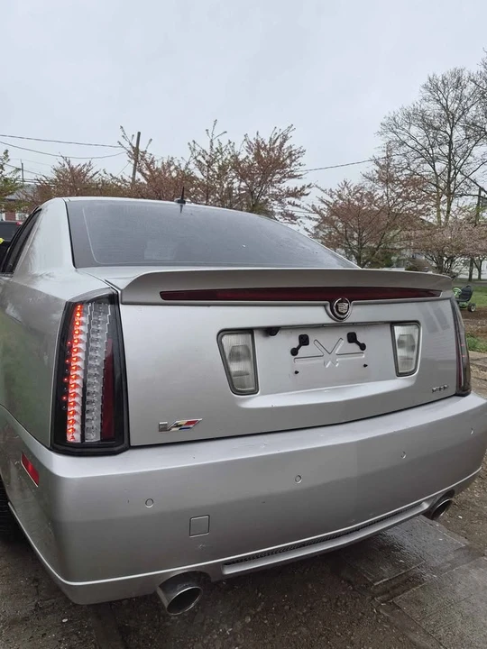 2007 Cadillac STS-V - Image 4 of 10