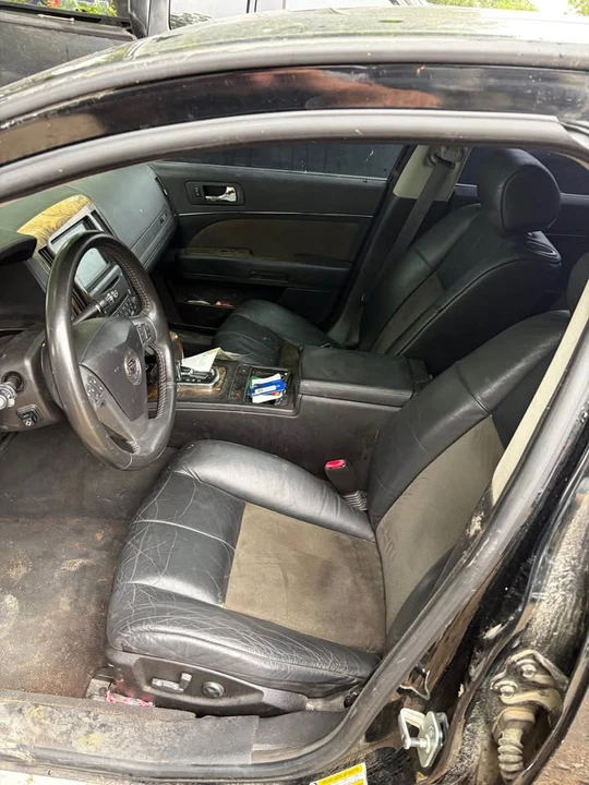 2007 Cadillac STS-V - Image 8 of 11