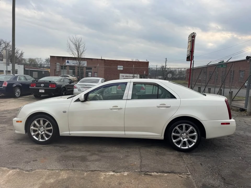 2007 Cadillac STS - Image 8 of 19