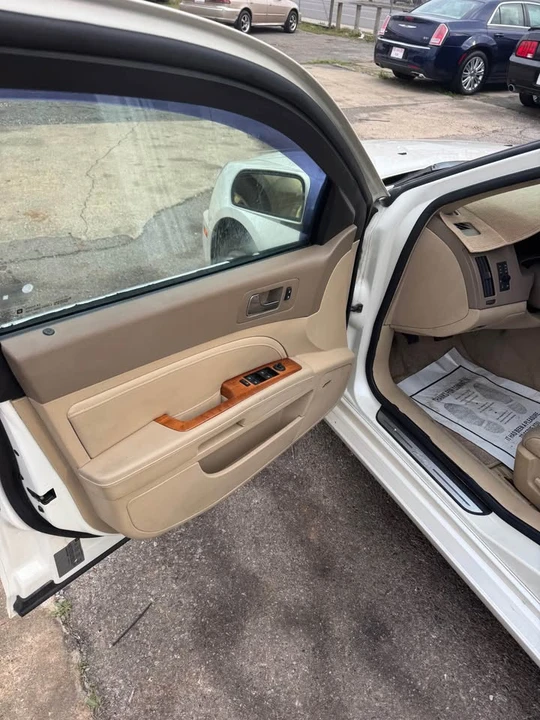 2007 Cadillac STS - Image 9 of 19