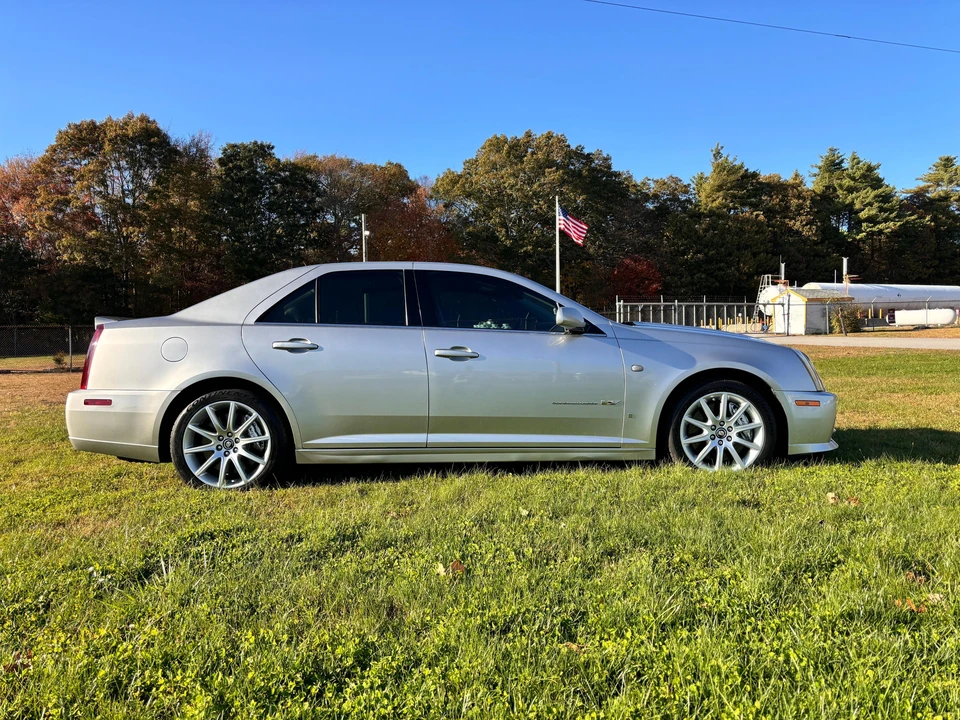 2007 Cadillac STS-V - Image 27 of 31