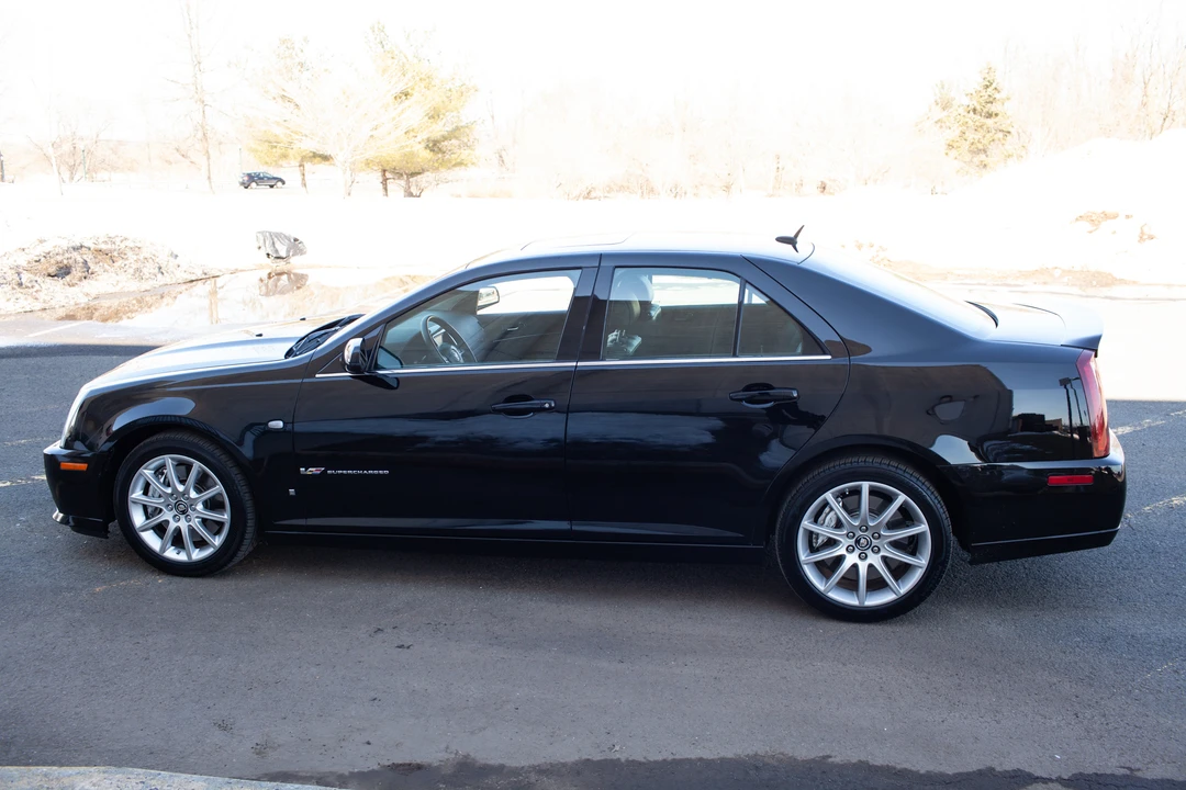 2007 Cadillac STS-V - Image 3 of 31