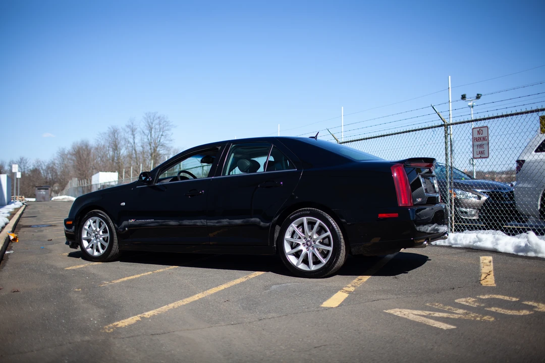 2007 Cadillac STS-V - Image 13 of 31