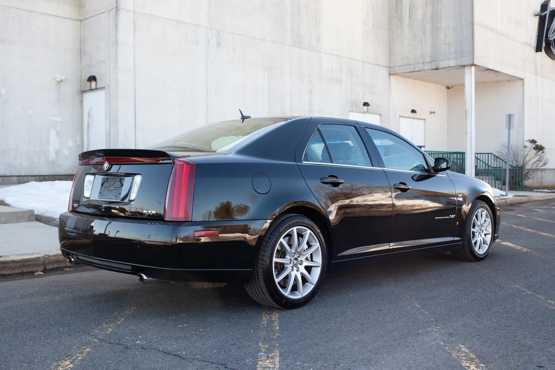 2007 Cadillac STS-V - Image 7 of 31