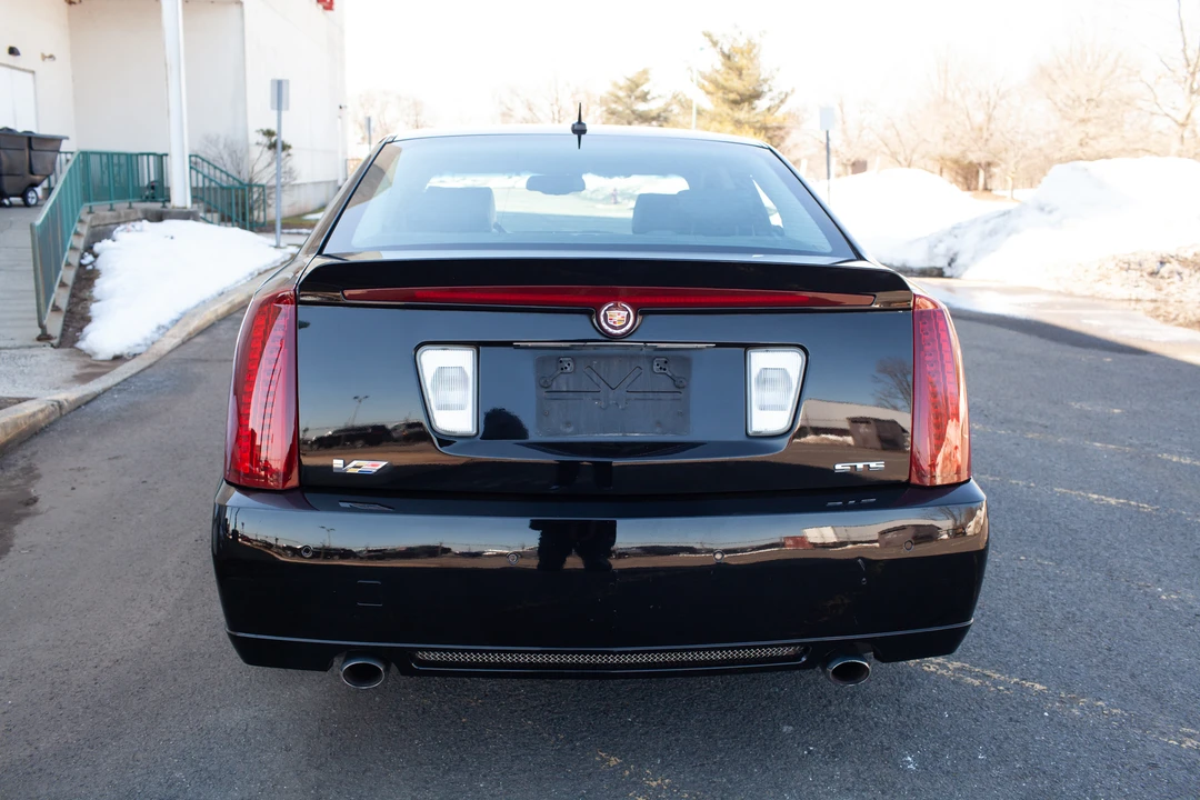 2007 Cadillac STS-V - Image 5 of 31