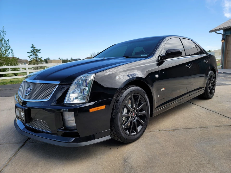 2007 Cadillac STS-V - Image 3 of 31