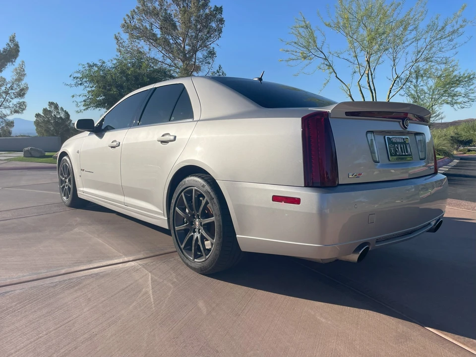 2007 Cadillac STS-V - Image 29 of 31