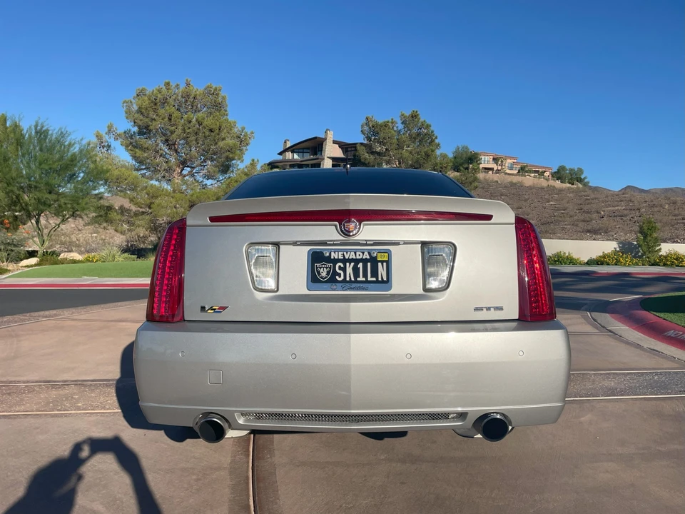 2007 Cadillac STS-V - Image 25 of 31
