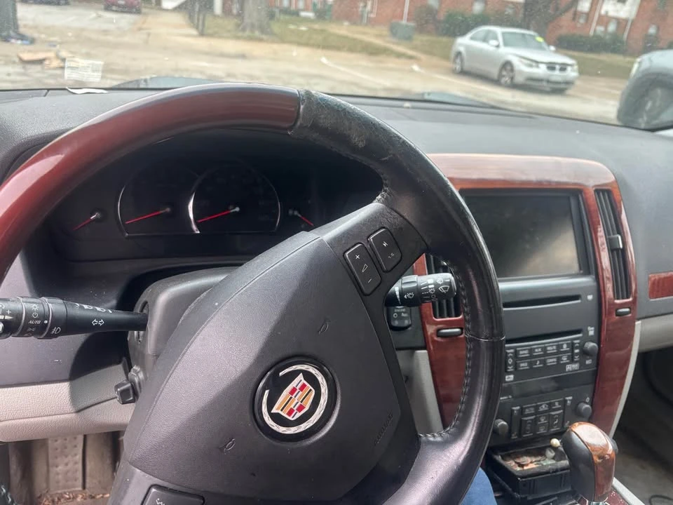2007 Cadillac STS-V - Image 3 of 10