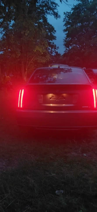 2007 Cadillac STS-V - Image 2 of 11