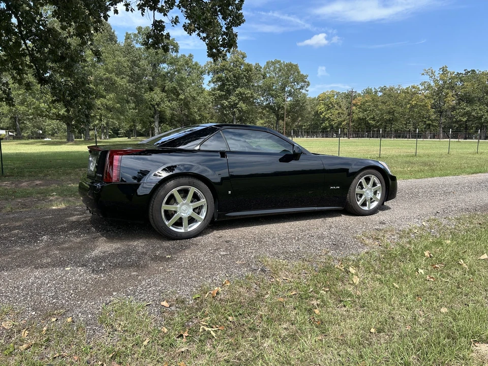 2007 Cadillac XLR - Image 7 of 31