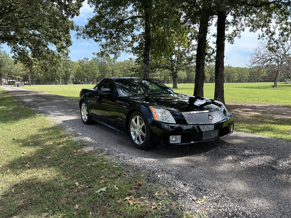 2007 Cadillac XLR - Image 8 of 31