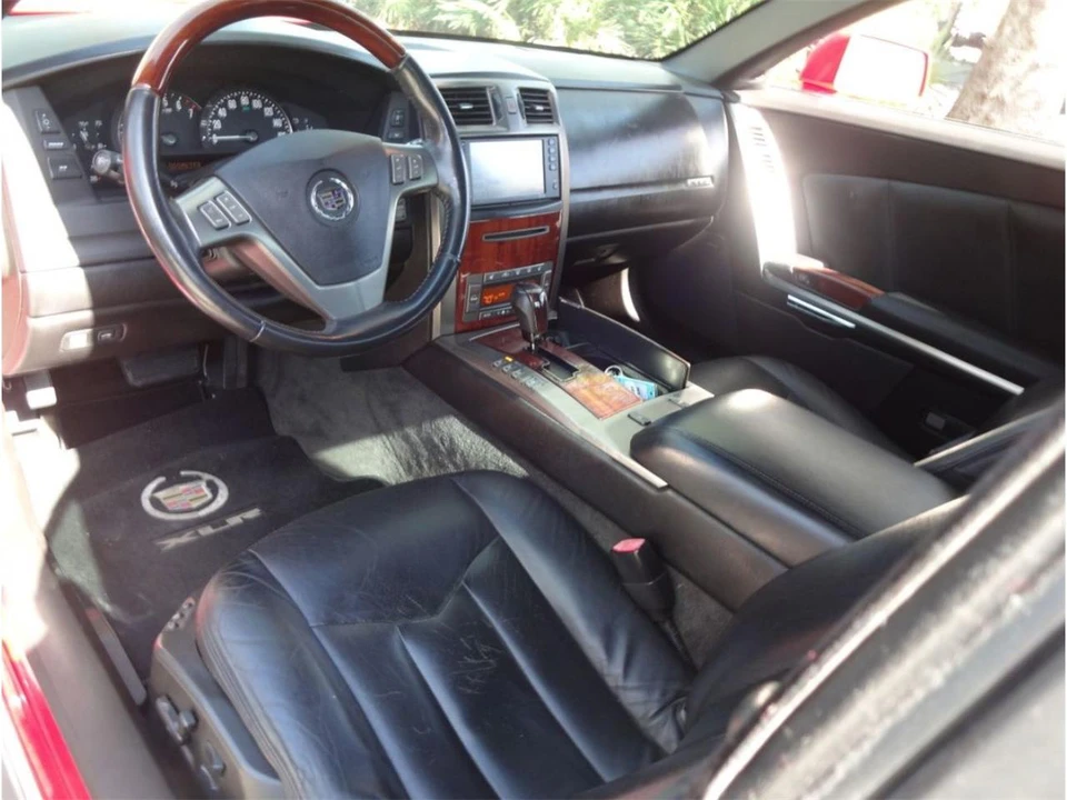 2007 Cadillac XLR - Image 19 of 28
