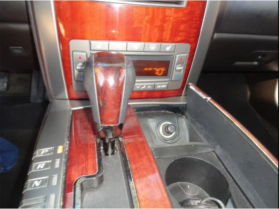 2007 Cadillac XLR - Image 24 of 28