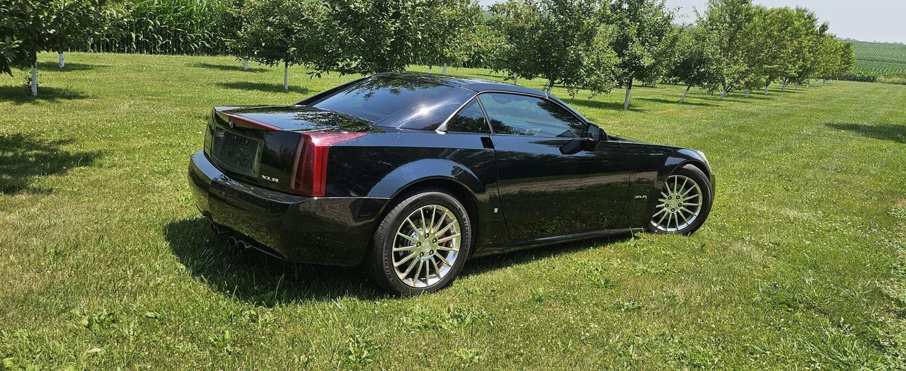 2007 Cadillac XLR - Image 7 of 31