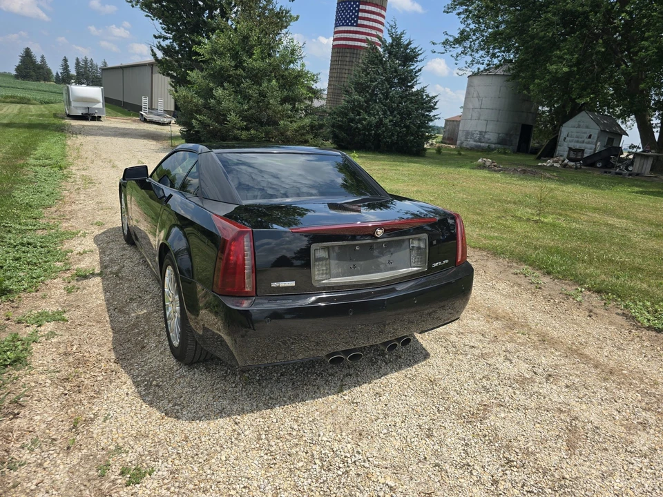 2007 Cadillac XLR - Image 15 of 31