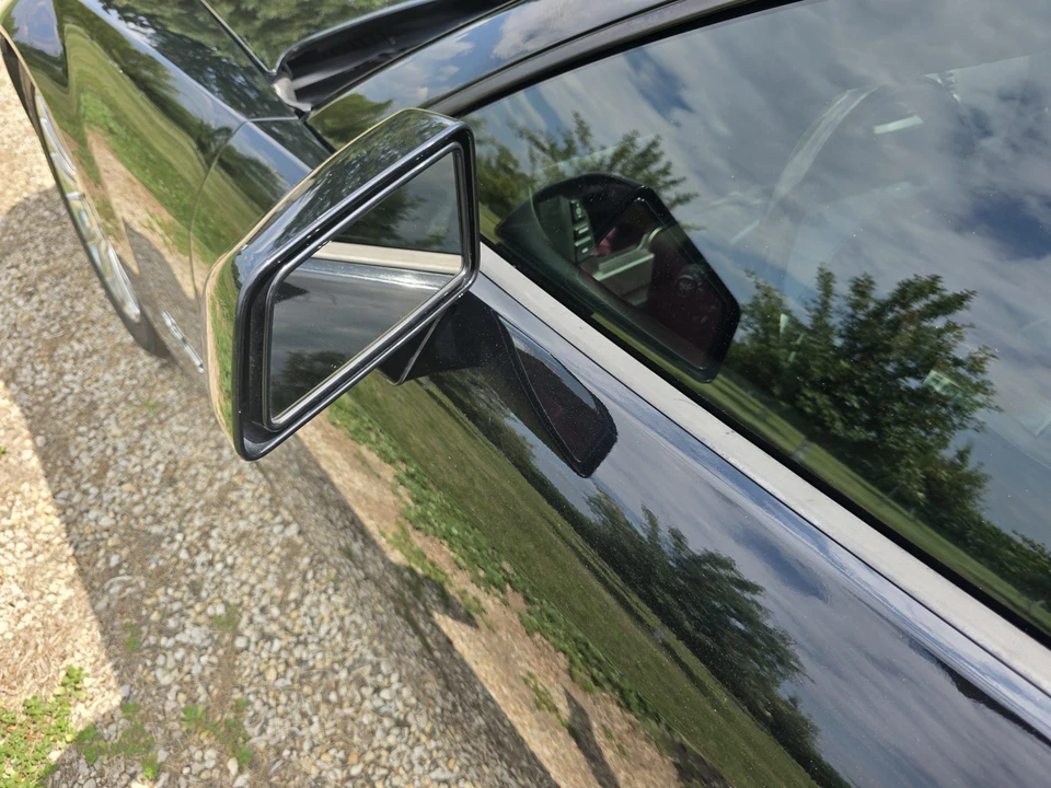 2007 Cadillac XLR - Image 27 of 31