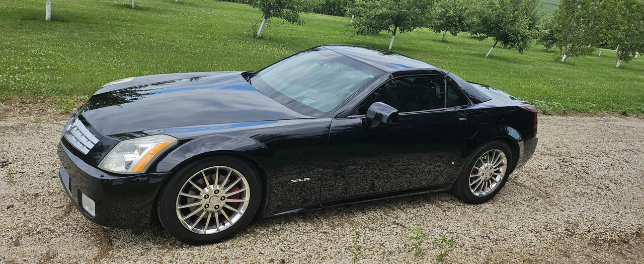 2007 Cadillac XLR - Image 2 of 31