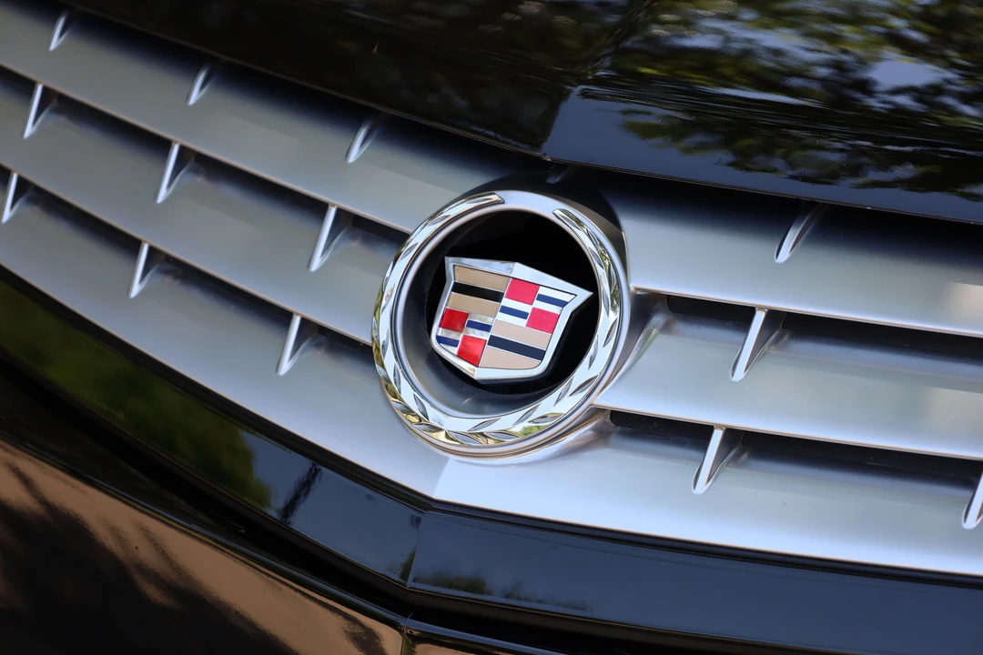 2007 Cadillac XLR - Image 25 of 31