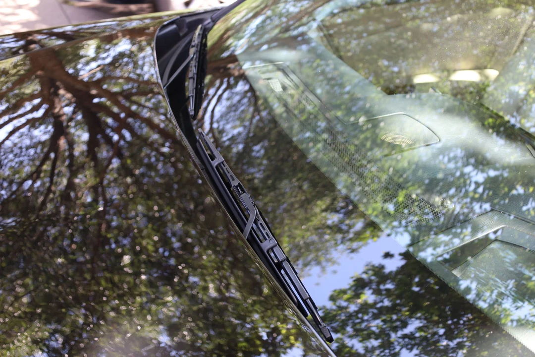 2007 Cadillac XLR - Image 28 of 31