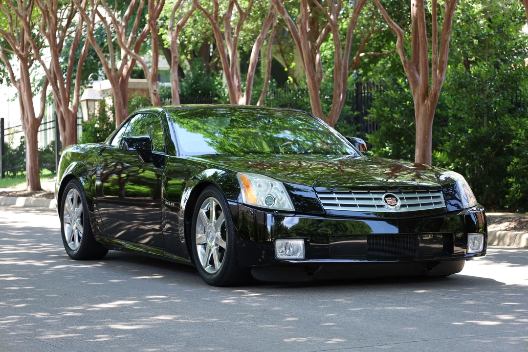 2007 Cadillac XLR - Image 3 of 31