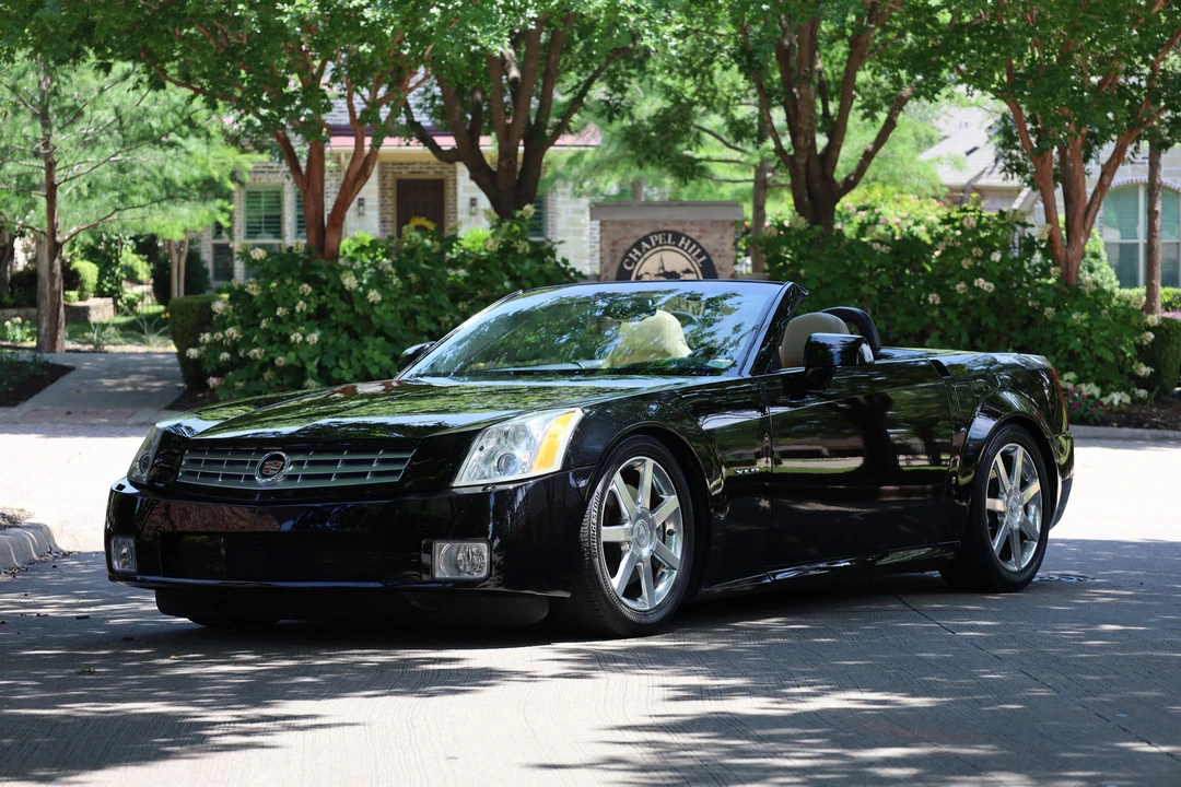 2007 Cadillac XLR - Image 6 of 31