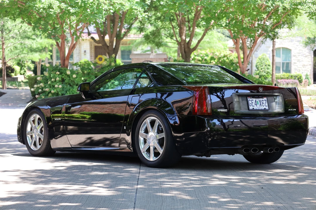 2007 Cadillac XLR - Image 9 of 31