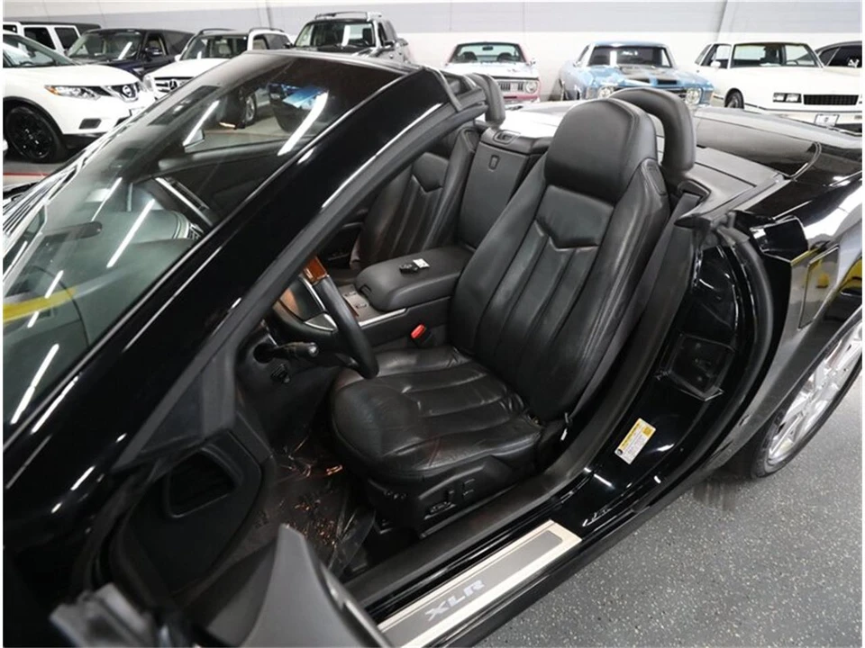 2007 Cadillac XLR - Image 26 of 31