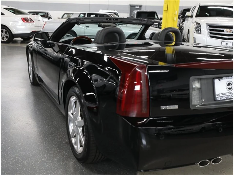 2007 Cadillac XLR - Image 16 of 31