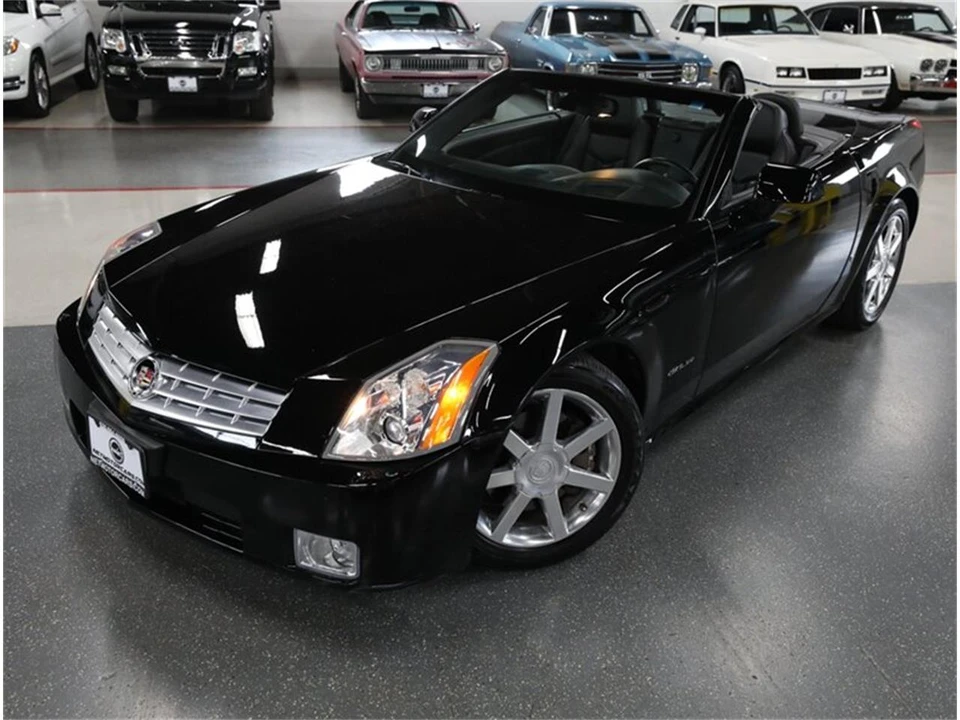 2007 Cadillac XLR - Image 2 of 31