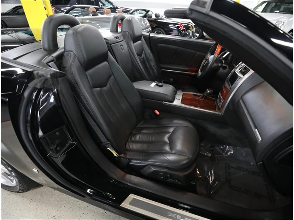 2007 Cadillac XLR - Image 20 of 31