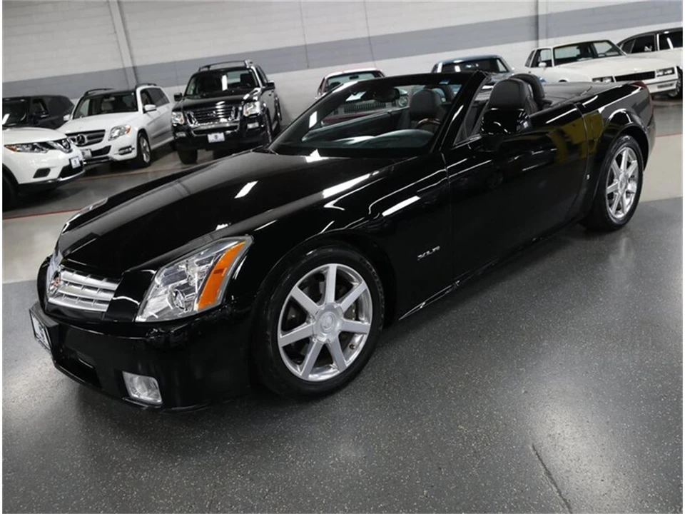 2007 Cadillac XLR - Image 4 of 31
