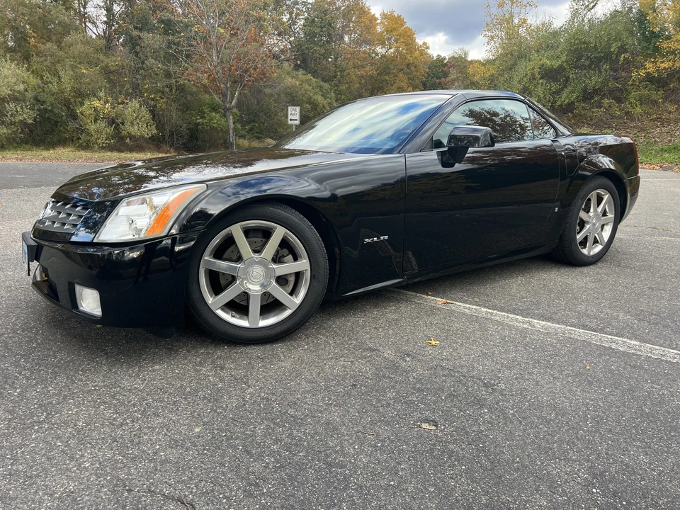 2007 Cadillac XLR - Image 3 of 31