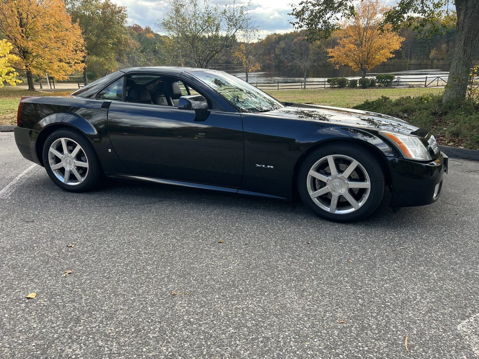 2007 Cadillac XLR - Image 18 of 31