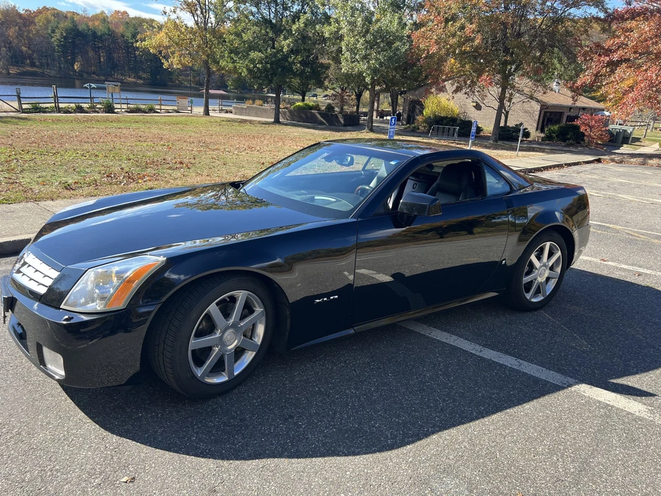 2007 Cadillac XLR - Image 4 of 31