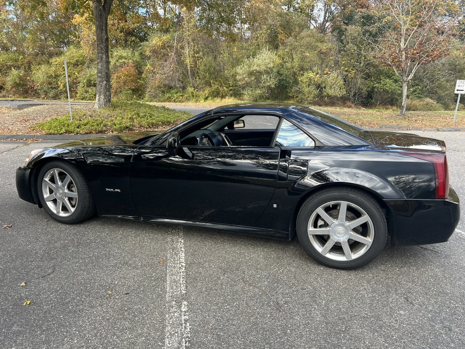 2007 Cadillac XLR - Image 6 of 31